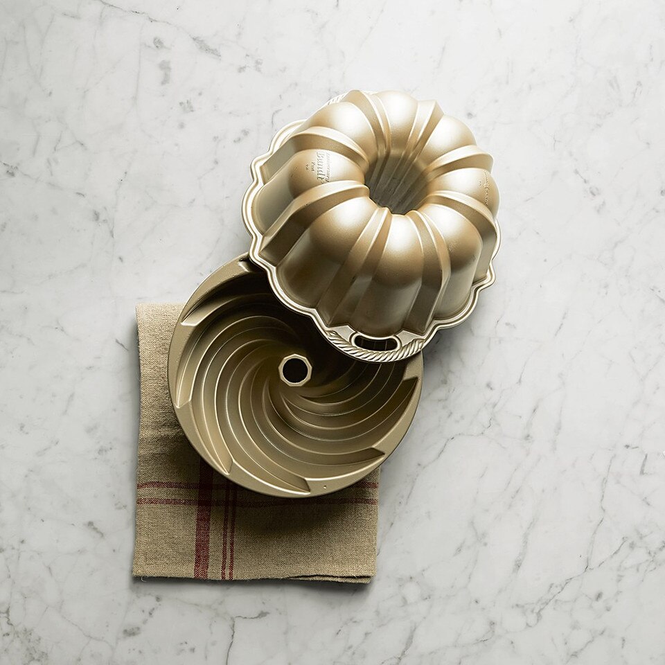 Nordic Ware Heritage Bundt® Pan Williams Sonoma Australia